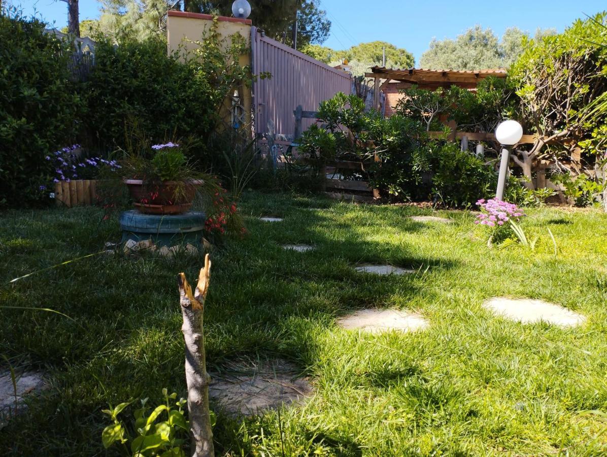Casa Vacanze Paola Quartu SantʼElena Esterno foto
